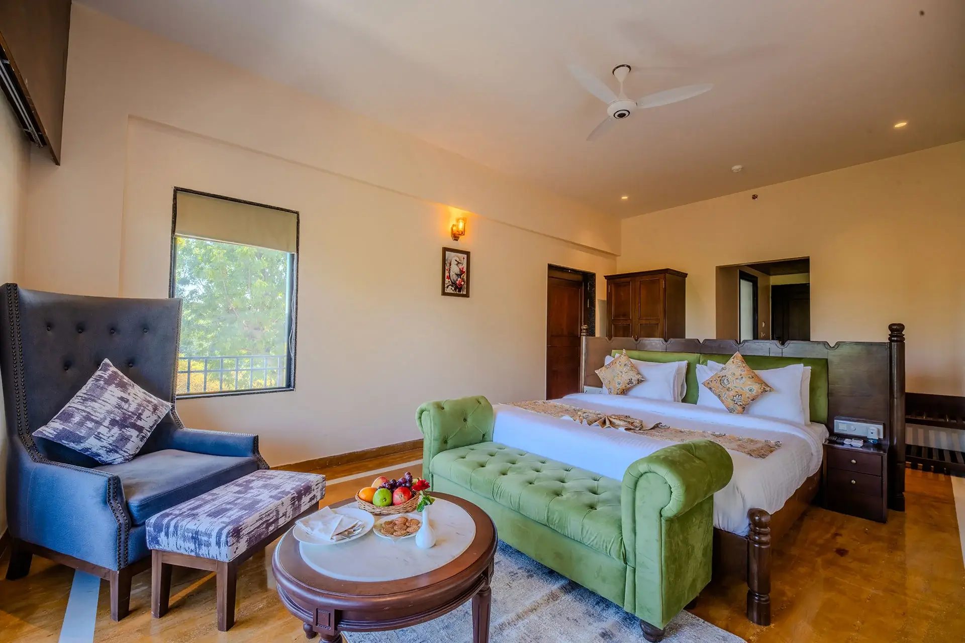 Signature Room with Jacuzzi